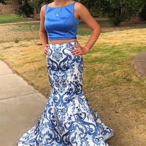 Prom dress mermaid gown size 2